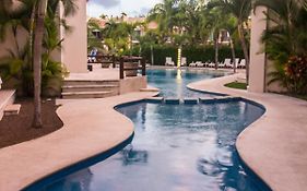 Coral Maya Stay Suites